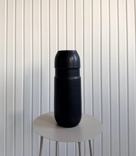 Vas ’BÅGE’ svart TORRDECOR